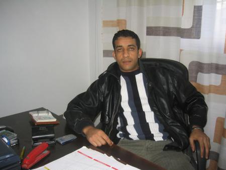 C'est moi a mon bureau